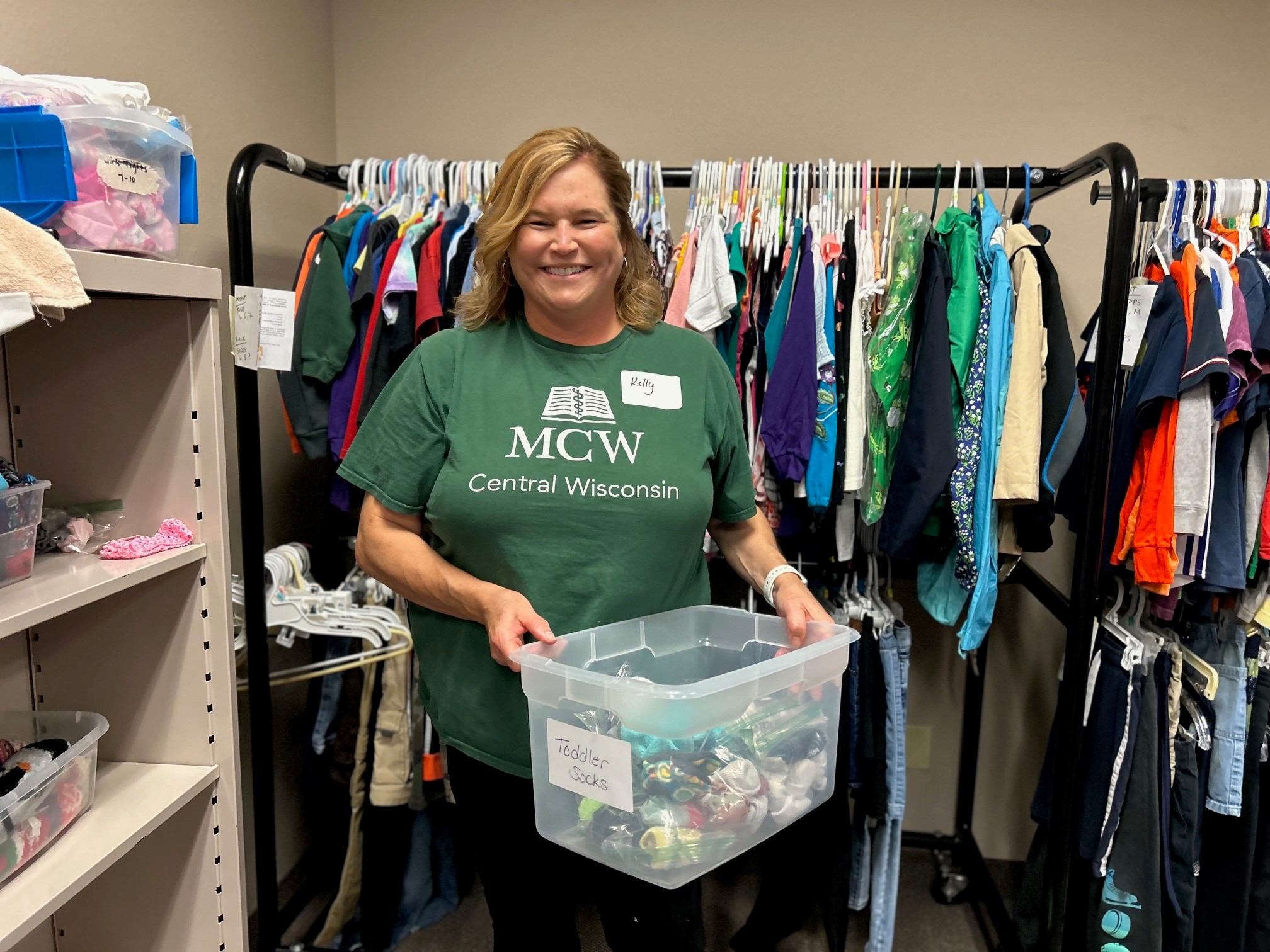 mcw closet volunteer